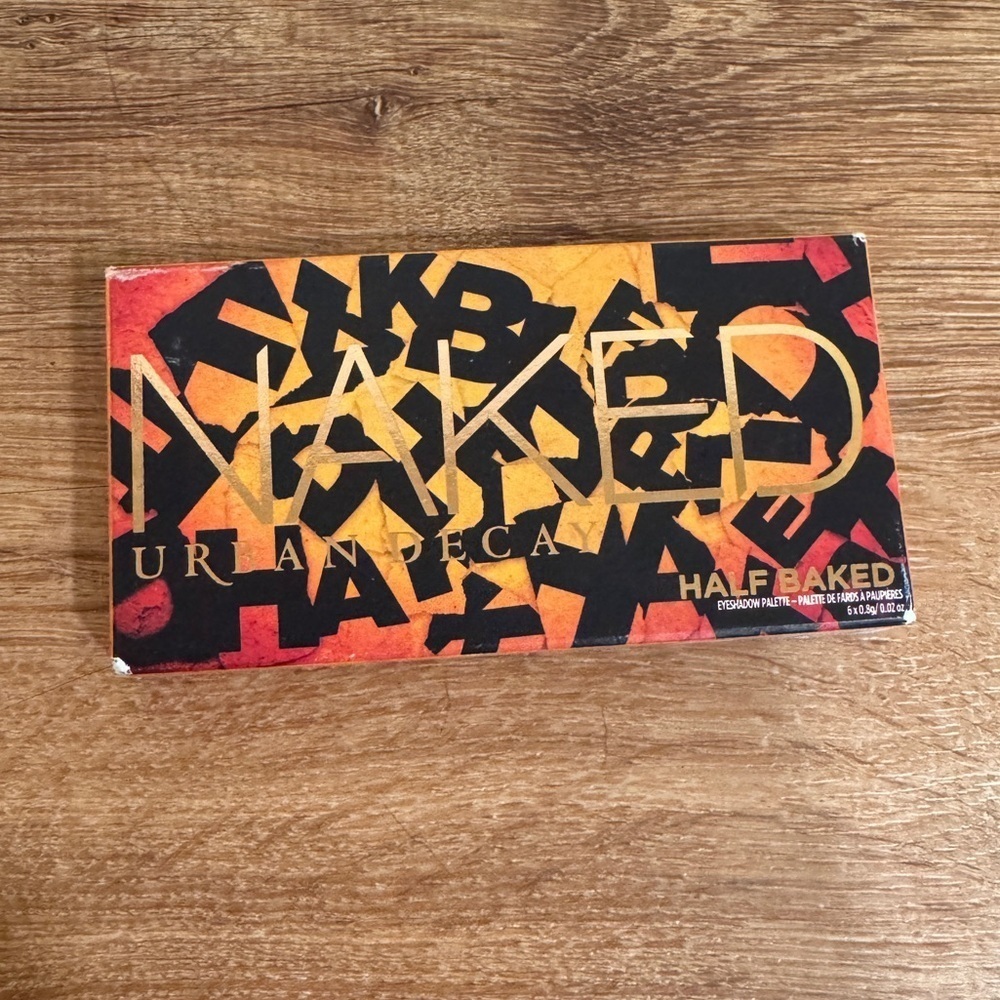 Urban Decay Naked Half Baked Palette - Bold Hues​​​​